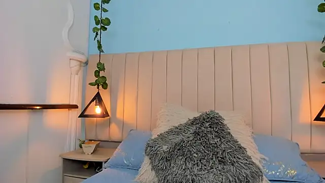 Paulina Lopezz online show from 17, 2, 2025