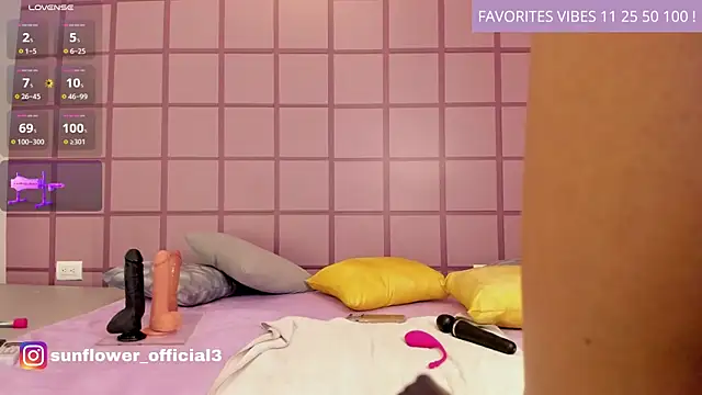 LissMonroe online show from 5, 2, 2025