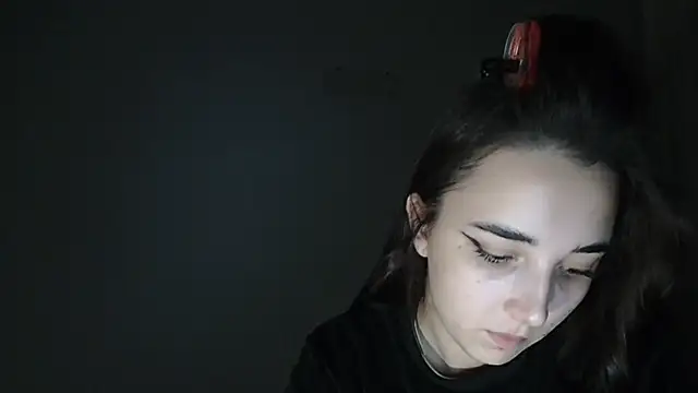 Snapshot of Eva_Gloryy chatting on 5, 11, 2025 Eva Gloryy online show from 5, 11, 2025