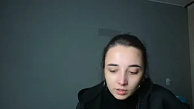 Snapshot of Eva_Gloryy chatting on 23, 11, 2025 Eva Gloryy online show from 23, 11, 2025