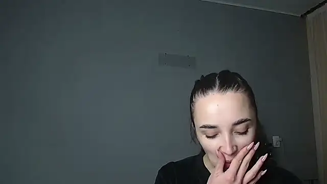 Eva Gloryy online show from 10, 1, 2026