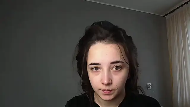 Eva Gloryy online show from 9, 4, 2026