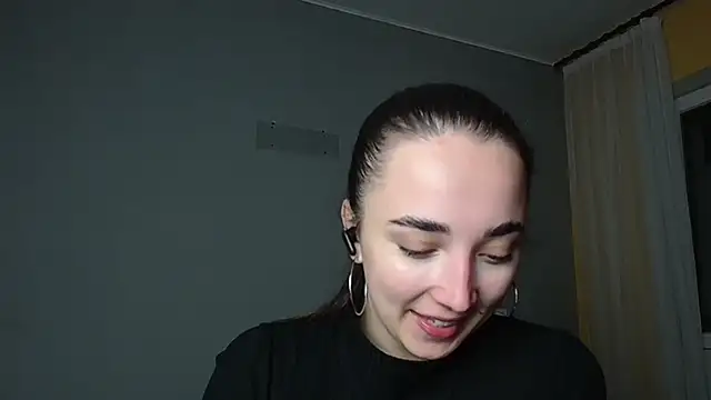 Eva Gloryy online show from 28, 4, 2026