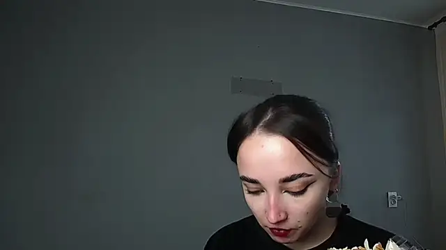 Eva Gloryy online show from 29, 4, 2026