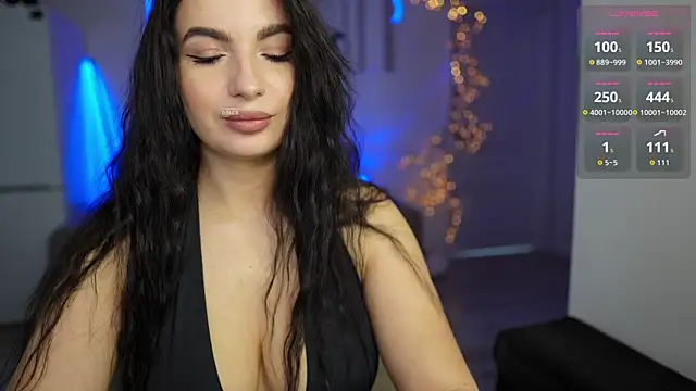 Snapshot of swarowskayaya chatting on 7, 7, 2026 swarowskayaya online show from 7, 7, 2026