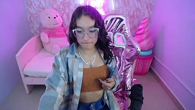 kassandra ch  online show from 19, 2, 2025