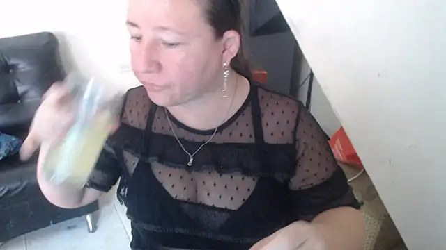 Yohis Kiut25 online show from 24, 9, 2025