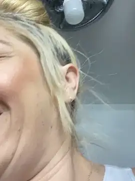 viktoria davis  online show from 17, 1, 2026