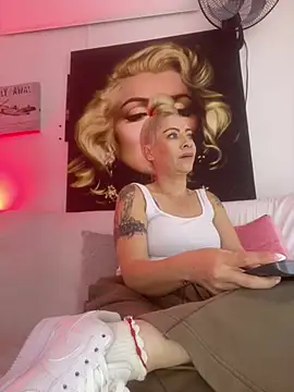 viktoria davis  online show from 29, 5, 2026
