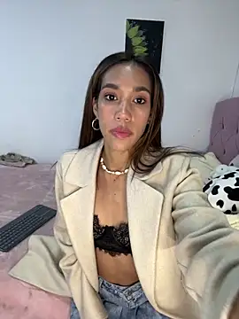 zoe storm online show from 30, 1, 2025