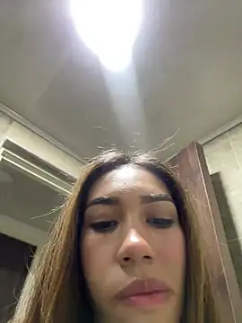 zoe storm online show from 13, 2, 2025