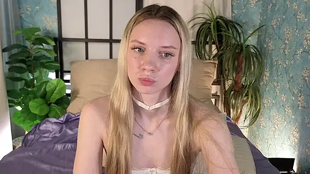 Snapshot of katt__y chatting on 16, 6, 2026 katt y online show from 16, 6, 2026
