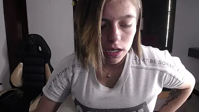 Kitten Cam online show from 20, 4, 2026