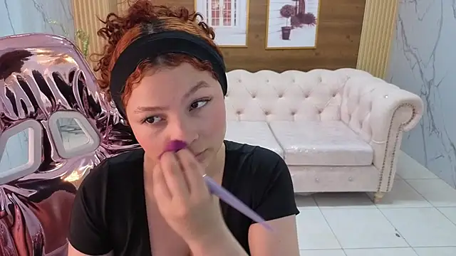 shalon diaz s online show from 25, 4, 2026