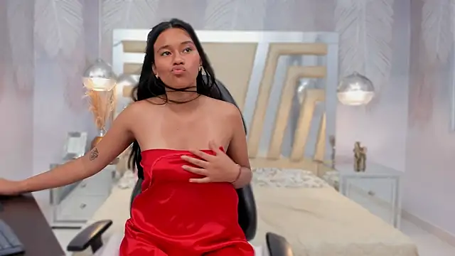 Snapshot of LIA_SWAN_ chatting on 6, 2, 2025 LIA SWAN online show from 6, 2, 2025