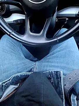 Nzino1983 online show from 31, 3, 2026