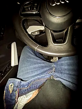 Nzino1983 online show from 10, 4, 2026