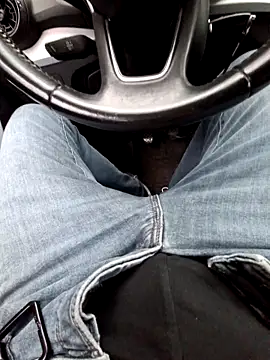 Nzino1983 online show from 12, 4, 2026