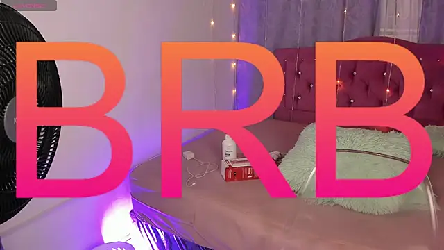 Snapshot of Lia_little18 chatting on 8, 2, 2025 Lia little18 online show from 8, 2, 2025