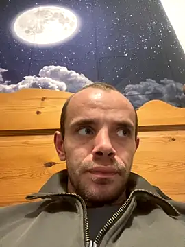 Snapshot of wyattstone chatting on 8, 9, 2025 wyattstone online show from 8, 9, 2025