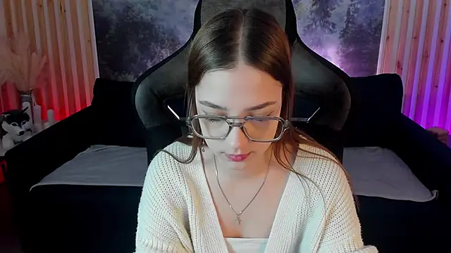 Snapshot of PamBeesly chatting on 29, 1, 2025 PamBeesly online show from 29, 1, 2025