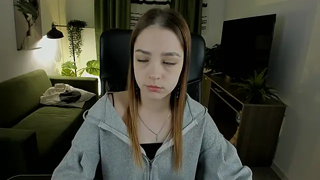 Snapshot of PamBeesly chatting on 19, 3, 2025 PamBeesly online show from 19, 3, 2025