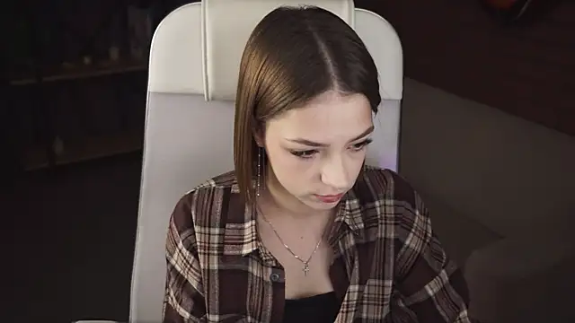 Snapshot of PamBeesly chatting on 17, 9, 2025 PamBeesly online show from 17, 9, 2025