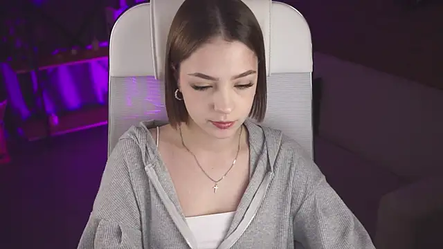 Snapshot of PamBeesly chatting on 19, 9, 2025 PamBeesly online show from 19, 9, 2025