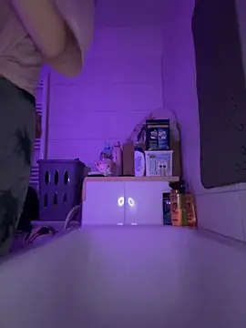 Snapshot of Ciara2004 chatting on 14, 11, 2025 Ciara2004 online show from 14, 11, 2025