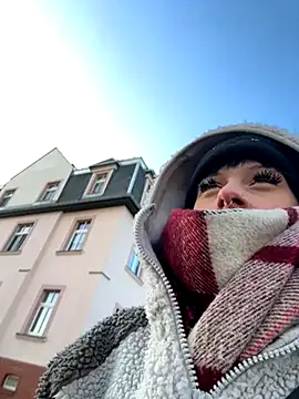 Snapshot of Ciara2004 chatting on 4, 12, 2025 Ciara2004 online show from 4, 12, 2025