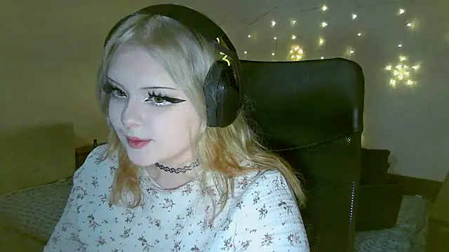 Electro doll online show from 13, 2, 2025