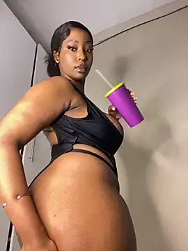 Spicey-CheekssX online show from 5, 11, 2025