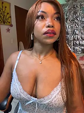 Snapshot of SaraYedid17 chatting on 17, 2, 2026 SaraYedid17 online show from 17, 2, 2026