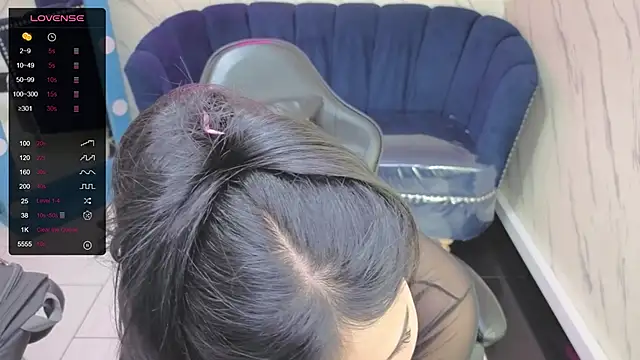 Snapshot of Paulette_v chatting on 3, 10, 2025 Paulette v online show from 3, 10, 2025