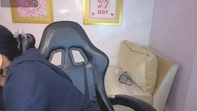 Paulette v online show from 23, 4, 2026