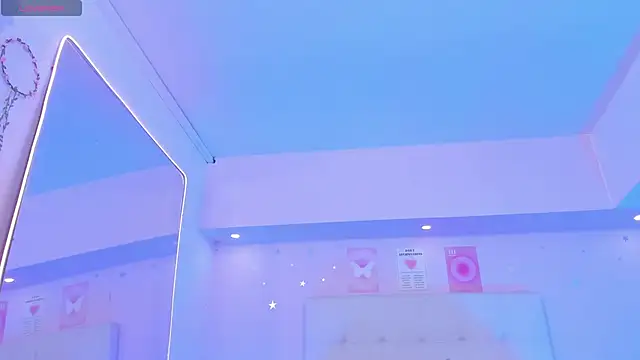 ScarlettDreamss7 online show from 19, 4, 2026