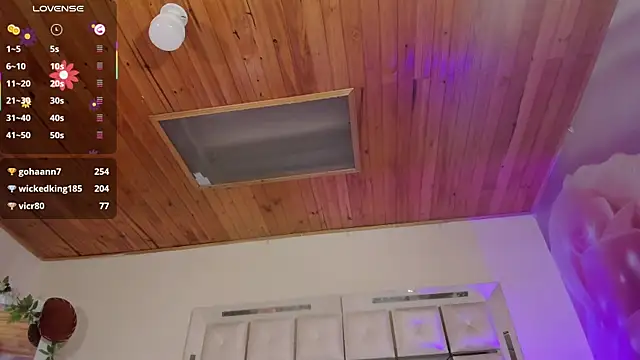 emili clark online show from 9, 3, 2025