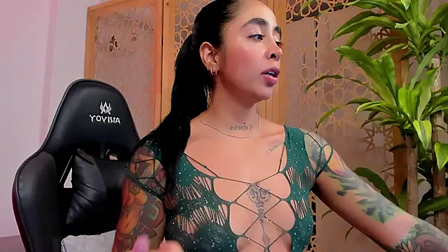 sophierooy22 online show from 22, 1, 2025