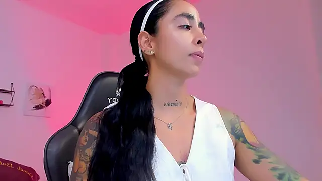 sophierooy22 online show from 8, 3, 2026