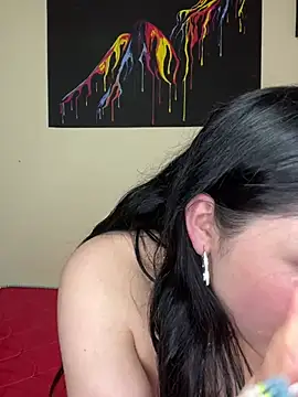 Emmie Hot online show from 10, 2, 2025