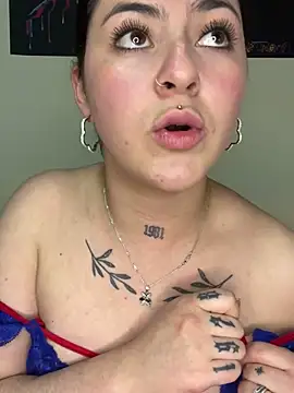 Emmie Hot online show from 14, 2, 2025