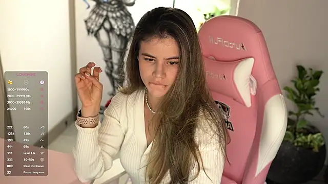 Snapshot of tatiana__cortes18 chatting on 5, 4, 2026 tatiana cortes18 online show from 5, 4, 2026