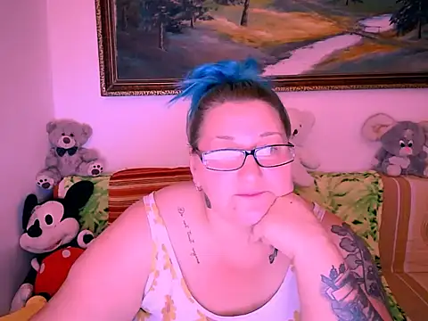 Snapshot of mayamayx chatting on 10, 10, 2025 mayamayx online show from 10, 10, 2025