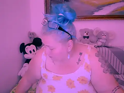 Snapshot of mayamayx chatting on 9, 11, 2025 mayamayx online show from 9, 11, 2025