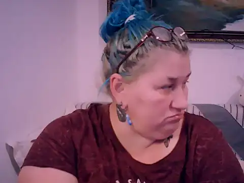 Snapshot of mayamayx chatting on 2, 12, 2025 mayamayx online show from 2, 12, 2025