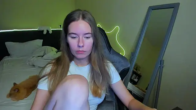 EmilyPaw online show from 30, 11, 2025