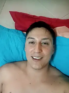 Snapshot of LuisMex1998 chatting on 2, 3, 2026 LuisMex1998 online show from 2, 3, 2026