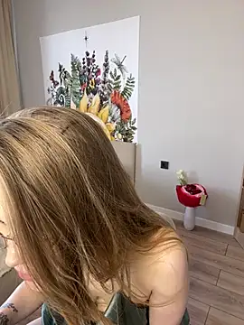 Snapshot of DianaShermy chatting on 11, 3, 2025 DianaShermy online show from 11, 3, 2025