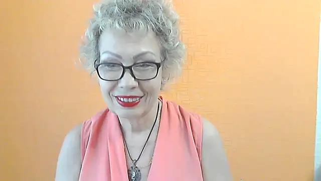 NessyJenixs online show from 8, 7, 2026
