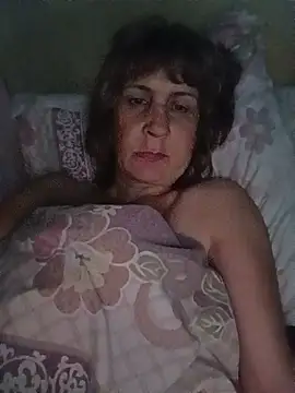 Snapshot of Laura_Kiss chatting on 12, 6, 2026 Laura Kiss online show from 12, 6, 2026